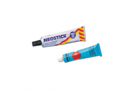One-component adhesive for rubber and PVC