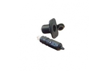 Cigarette lighter socket and plug