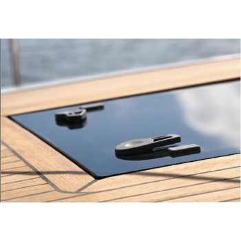 Lewmar Flush Hatch 10 hatch