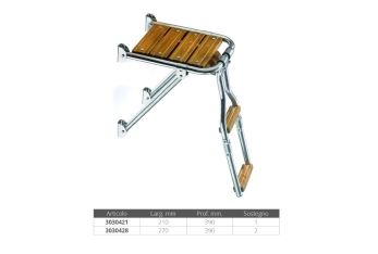 Aft platform with ladder