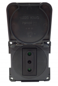 Italian socket 230 v.with cover
